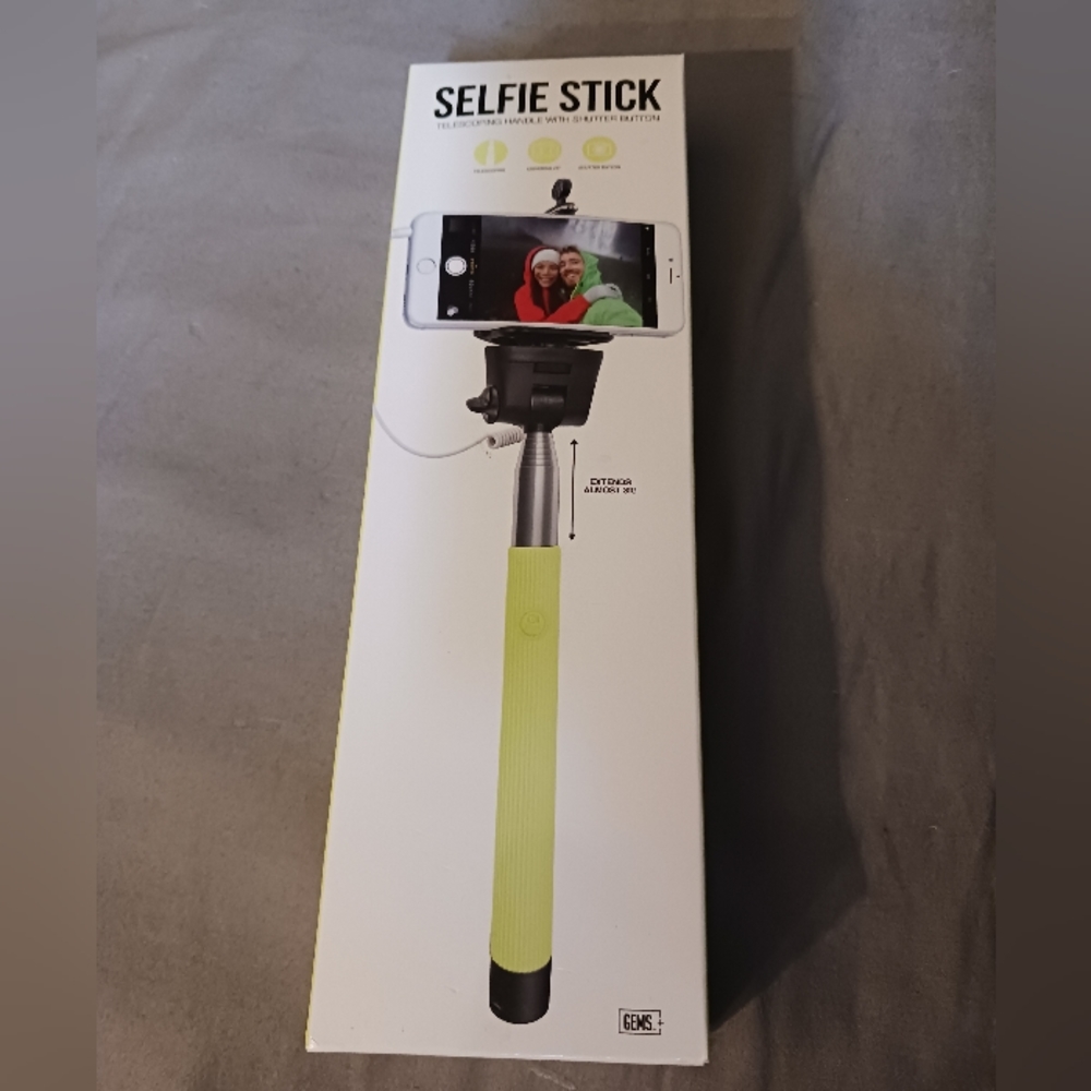NEW! SELFIE STICK